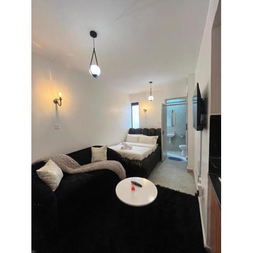 Royal suburbs by Tsavo