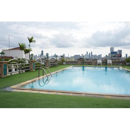 Royal Suite Hotel Bangkok