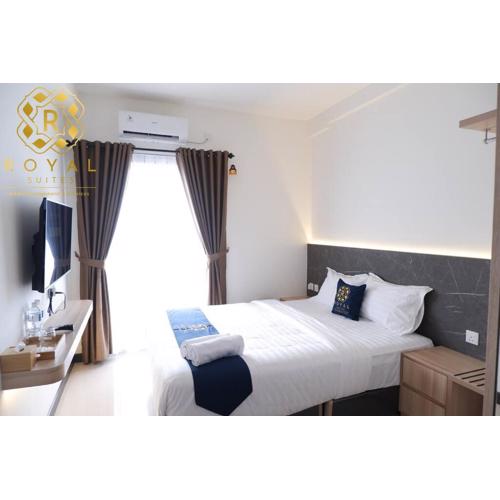 Royal Suites Studio 35ZX - Citra Plaza Nagoya Apartment