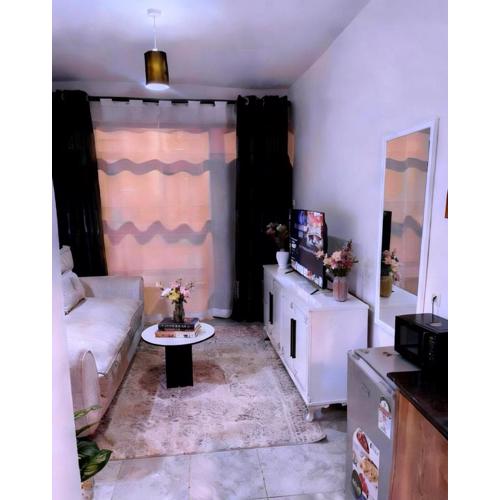 Royal surbub by Tsavo