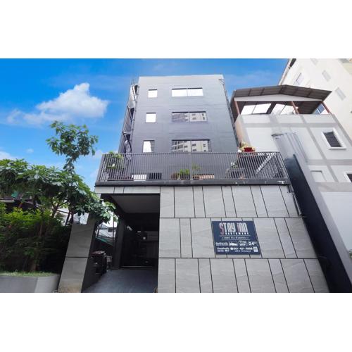 RQ Bangkok Huai Khwang by Collection O