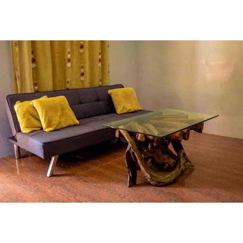 RQ Cozy Two Bedroom House @ La Cassandra, Wifi & Netflix