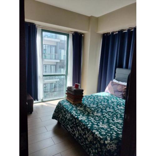 Rqui Staycation Rooms Near Airports