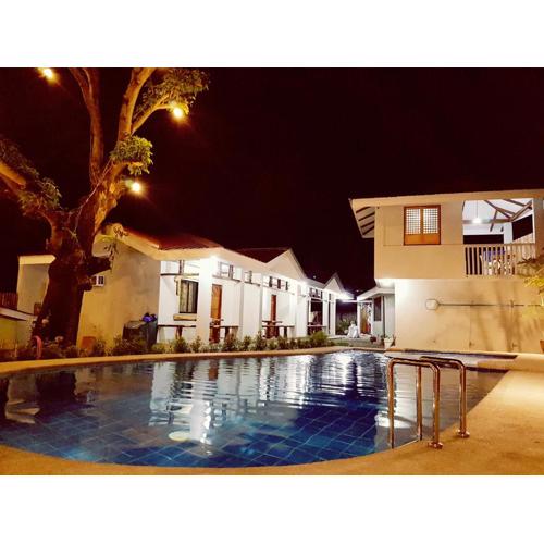 R&;S Restplace Resort