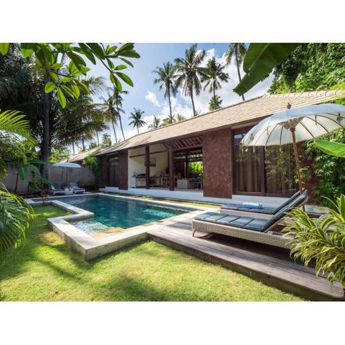 Ruby Romance Oceanside Villas