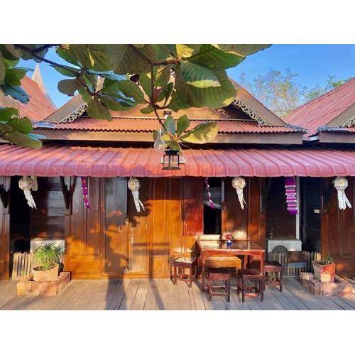 Ruenton Resort เรือนต้น รีสอร์ท