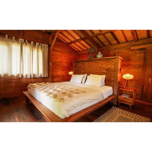 Rumah Bambu Gladek Tiga