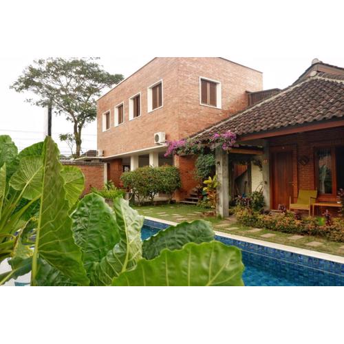 Rumah Bata Guest House