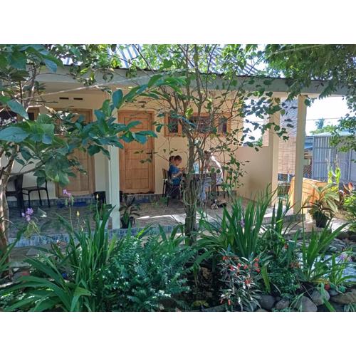 Rumah Kawan Homestay and Trekking