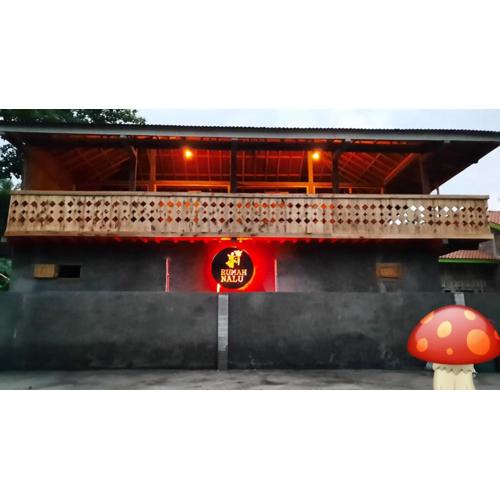 Rumah Nalu surf camp