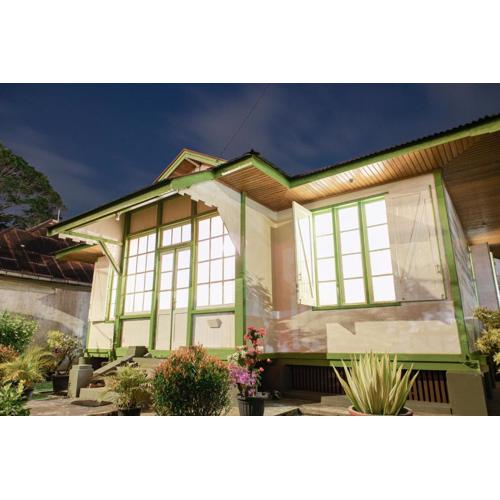 Rumah Nizar (next to Ngarai Sianok)