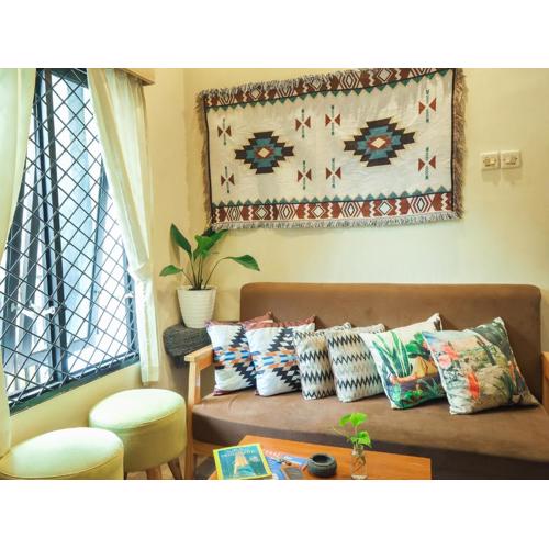 Rumahkedua Guesthouse & BBQ Roofotop