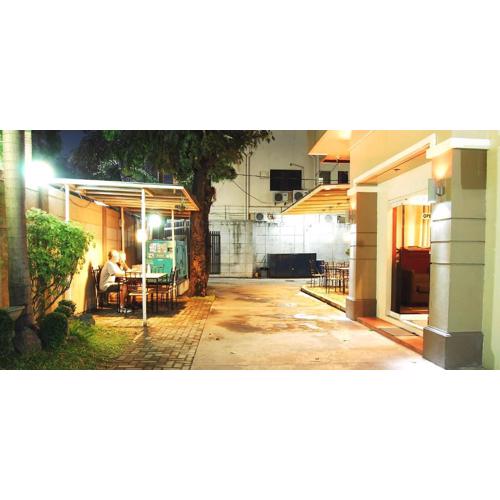 Rumi Apartelle Hotel