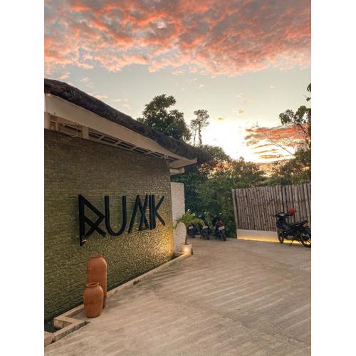 Runik Beach Club & Resort - Adults Only