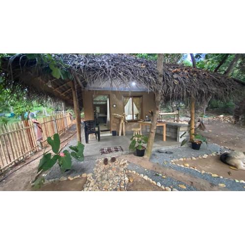 RURAL CLAY HOUSE Hiriketiya