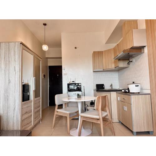 Rustic Studio by Hayahay Rentals