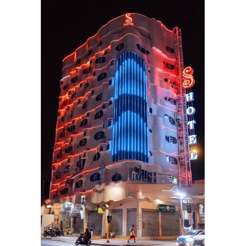 S Hotel & Residences