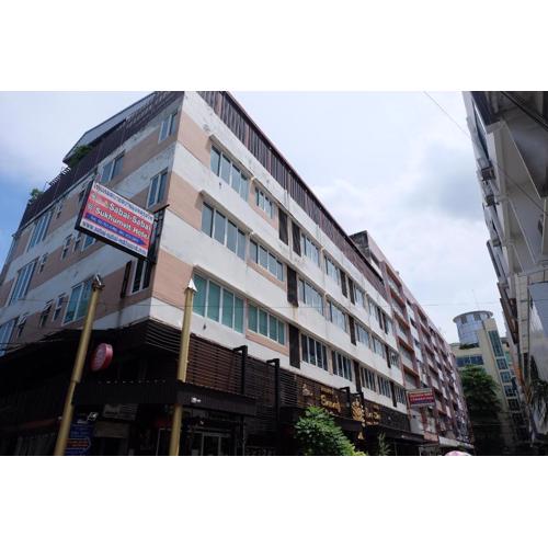 Sabai Sabai@Sukhumvit Hotel