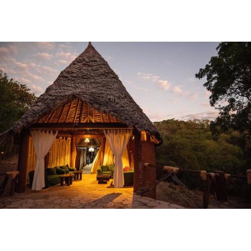 Sable Mountain Lodge, A Tent with a View Safaris