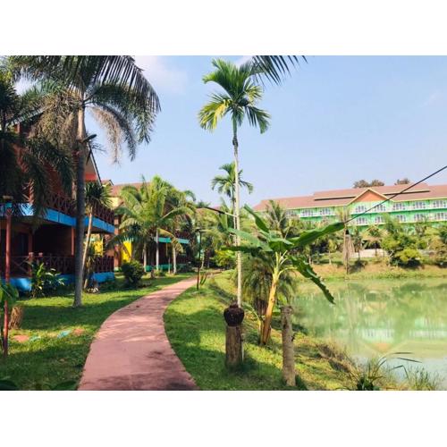 Saensukkho Hotel & Resort