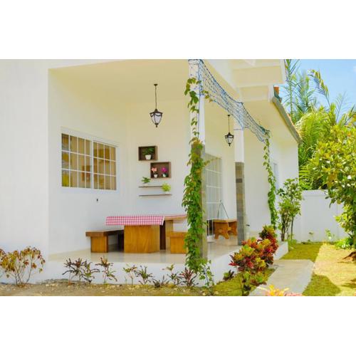 Saint Cottage River Side