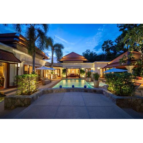 Saitaan,4BR seaside garden pool villa, Laguna area