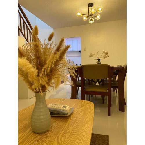 Sakura Transient House Angeles