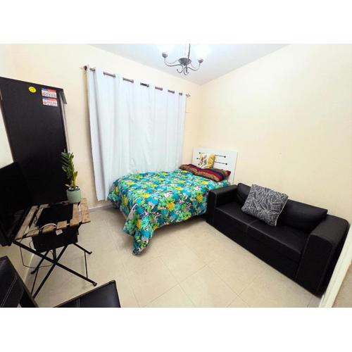 Salahuddin Metro Home Stay