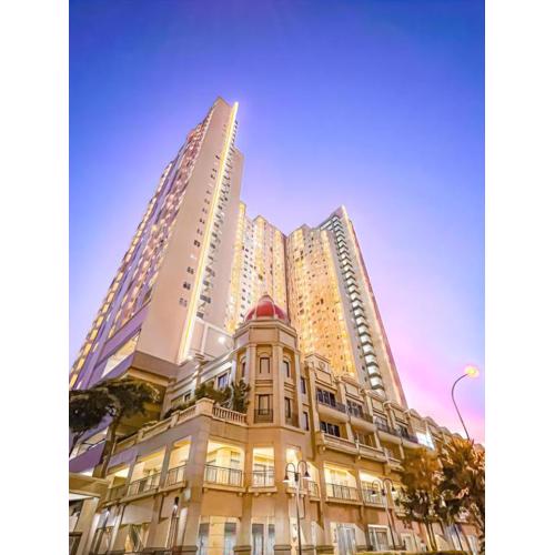 Salute de Madison Park Apartments