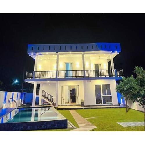 Sambo White House Hikkaduwa - 5BD Entire Villa