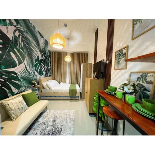 Samuel staycation in Smdc Green2 one studio unit