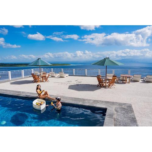 Samuh Sunset Nusa Penida by GenuineHost