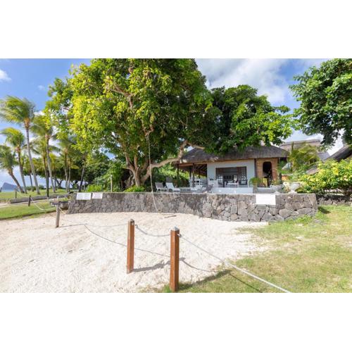 Samya, a luxurious beachfront villa