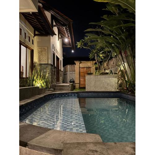 San Villa Canggu - 3BR Private Pool & Fast Wifi