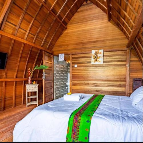 Sandan Agsro Resort Bungalow Kamar Kayu