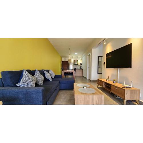 Sandstone Deluxe 2 bedroom apart with lift