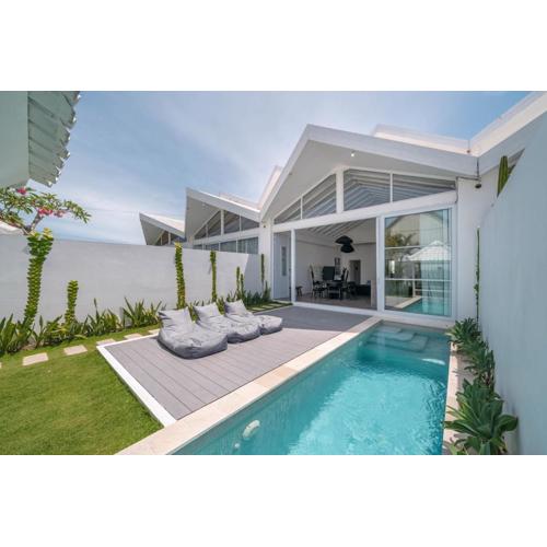 Sandy Shores Villa 3 Modern 3BR Villa in Canggu