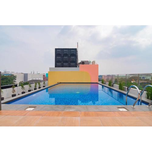 Sans Hotel Alexander Bandung