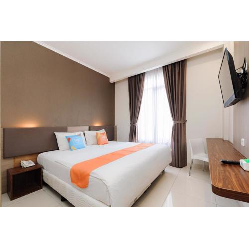 Sans Vibes Firdaus Mansion Kemang