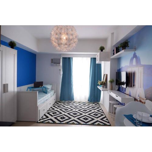 Santorini at Vertis North