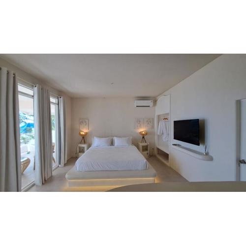 Santorini Gili Air North