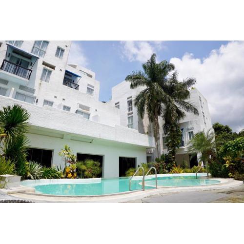 Santorini Lia Soleil at La Bella Tagaytay