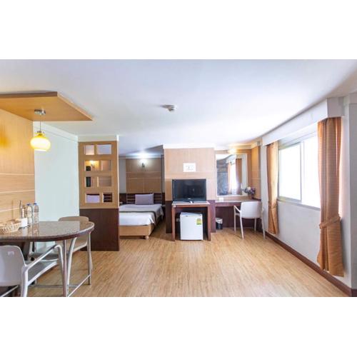 Satit Grand View Hotel