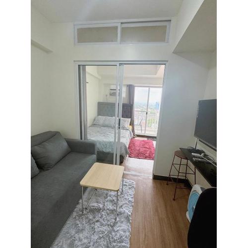 Satori Residence Condo with Balcony