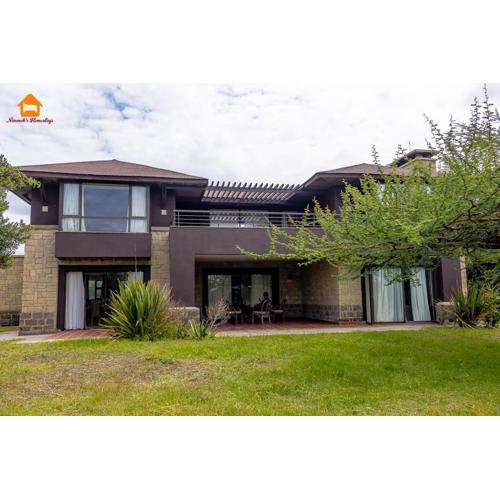 Savannah House, 5br Villa located in Ol Pejeta Wildlife Conservancy