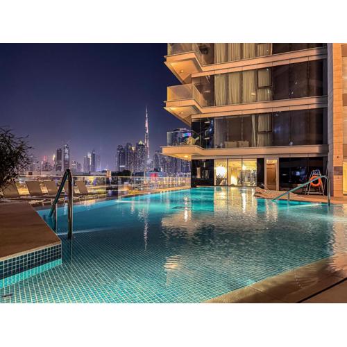 Savis Homes - Canal Front Residence Near Al Wasl Safa Park with Skyline View