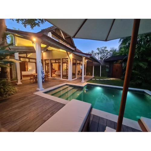 Savvy Villa, a Tranquil Oasis & Walk to the Beach