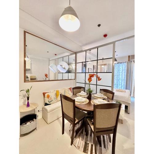 Scandinavian 1 BR beside SM CDO w POOL and Netflix