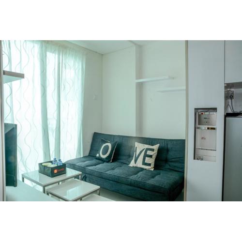 Scandinavian Style 2BR Apartment Woodland Park Residence By Travelio