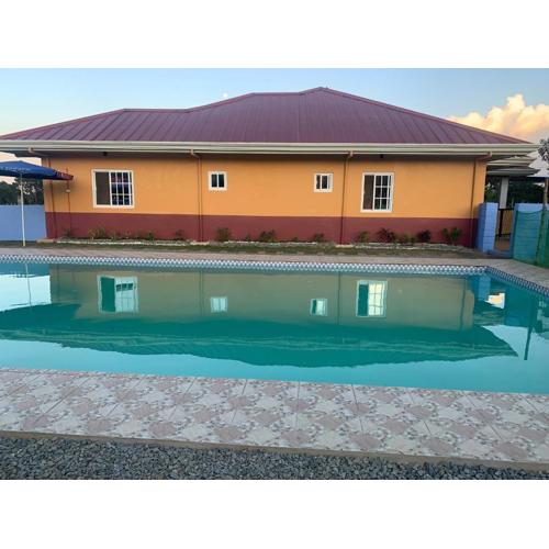 Scarlett Near Mount Zion